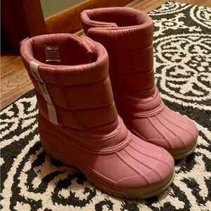 Girls Pink Oshkosh Snow Boots
